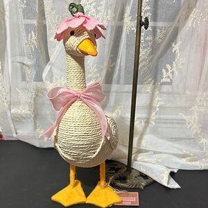 Begonia Market rattan floral duck decor
